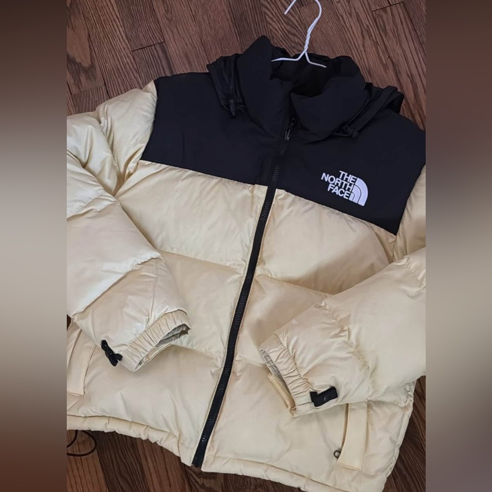 NORTH FACE WOMENS COAT